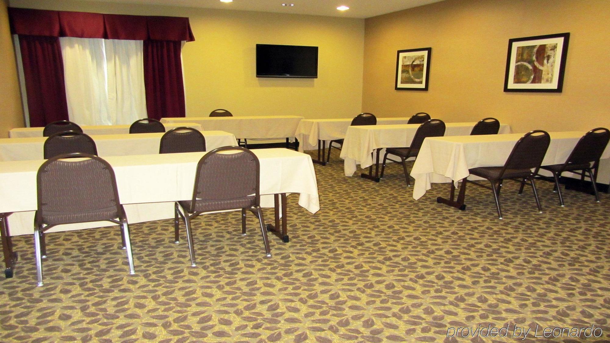 Holiday Inn Express Fairfield By Ihg Екстер'єр фото