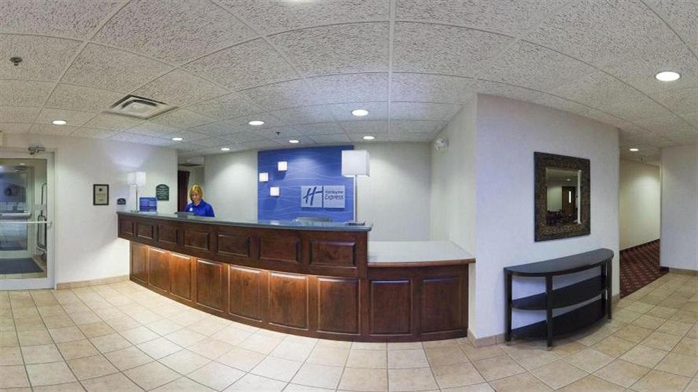 Holiday Inn Express Fairfield By Ihg Екстер'єр фото