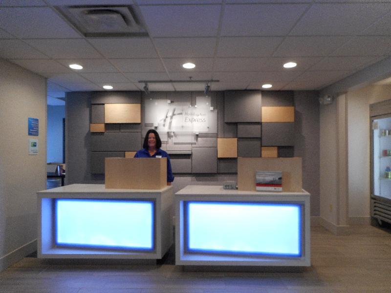 Holiday Inn Express Fairfield By Ihg Екстер'єр фото